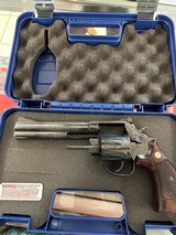 SMITH & WESSON 586 - 1 of 2