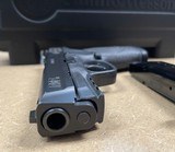 SMITH & WESSON M&P 40 - 7 of 7