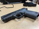 SMITH & WESSON M&P 40 - 5 of 7