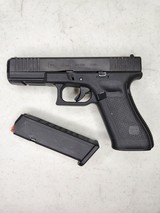 GLOCK 17 GEN5 9MM LUGER (9X19 PARA) - 2 of 7