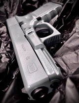 GLOCK 19
Gen 3 - 3 of 4