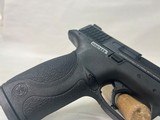 SMITH & WESSON M&P 40 - 2 of 6