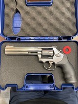 SMITH & WESSON 686 - 1 of 6