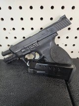 SMITH & WESSON M&P 40 .40 S&W - 5 of 7