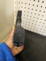 SMITH & WESSON M&P 40 .40 S&W - 3 of 7