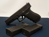 GLOCK 21C - 1 of 2