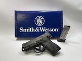 SMITH & WESSON M&P40 SHIELD - 1 of 4