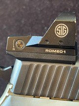 SIG SAUER P220 - 3 of 7