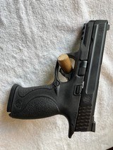 SMITH & WESSON M&P 9 - 2 of 6