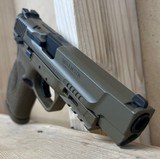 SMITH & WESSON M&P9 2.0 - 3 of 5