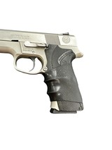 SMITH & WESSON MODEL 4043 - 5 of 6