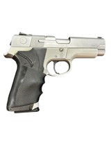 SMITH & WESSON MODEL 4043 - 6 of 6