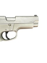 SMITH & WESSON MODEL 4043 - 2 of 6