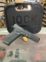 GLOCK 17Gen5 - 1 of 3