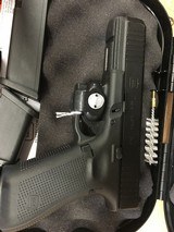 GLOCK 17Gen5 - 2 of 2