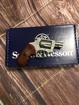 SMITH & WESSON 637 - 1 of 6