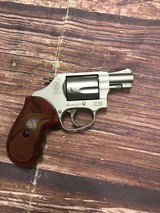 SMITH & WESSON 637 - 2 of 6
