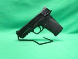 SMITH & WESSON M&P9 SHIELD EZM2.0 - 3 of 6