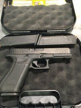 GLOCK 17
Gen 5 - 1 of 7