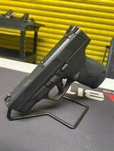 SMITH & WESSON M&P 9 SHIELD PLUS - 2 of 7