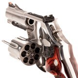 SMITH & WESSON MODEL 686-6 PLUS DELUXE - 5 of 5