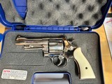 SMITH & WESSON MODEL 29-10 CLASSIC CUSTOM - 6 of 7