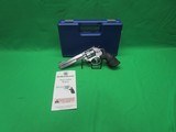 SMITH & WESSON 617-6 10-SHOT - 1 of 7