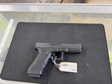 GLOCK 22 .40 S&W - 1 of 2