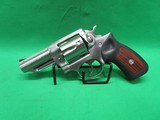 RUGER gp100 - 3 of 7