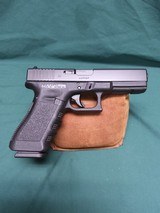 GLOCK 17 g17 gen 3 9MM LUGER (9X19 PARA) - 4 of 5
