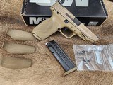 SMITH & WESSON M&P 9M2.0 - 1 of 4