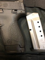 SMITH & WESSON M&P40 SHIELD .40 S&W - 6 of 7
