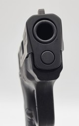 SMITH & WESSON M&P 40 SHIELD .40 S&W - 2 of 7