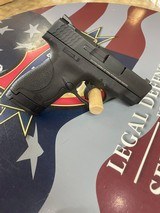SMITH & WESSON M&P Shield 9 9MM LUGER (9X19 PARA) - 1 of 2