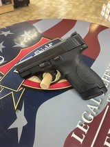 SMITH & WESSON M&P Shield 9 9MM LUGER (9X19 PARA) - 2 of 2