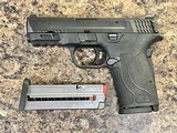 SMITH & WESSON M&P9 SHIELD EZ M2.0 9MM LUGER (9X19 PARA) - 1 of 6
