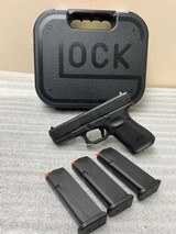 GLOCK 19 G19 Gen 5 - 2 of 7