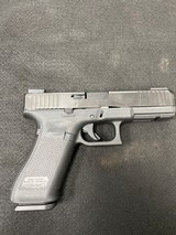 GLOCK 17
Gen 5 - 2 of 8