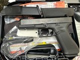 GLOCK 17 G17 Gen5 9MM LUGER (9X19 PARA) - 1 of 3