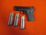 SMITH & WESSON M&P 380 SHIELD EZ M2.0 - 2 of 4