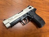 SIG SAUER Mosquito Bi-Tone - 3 of 4