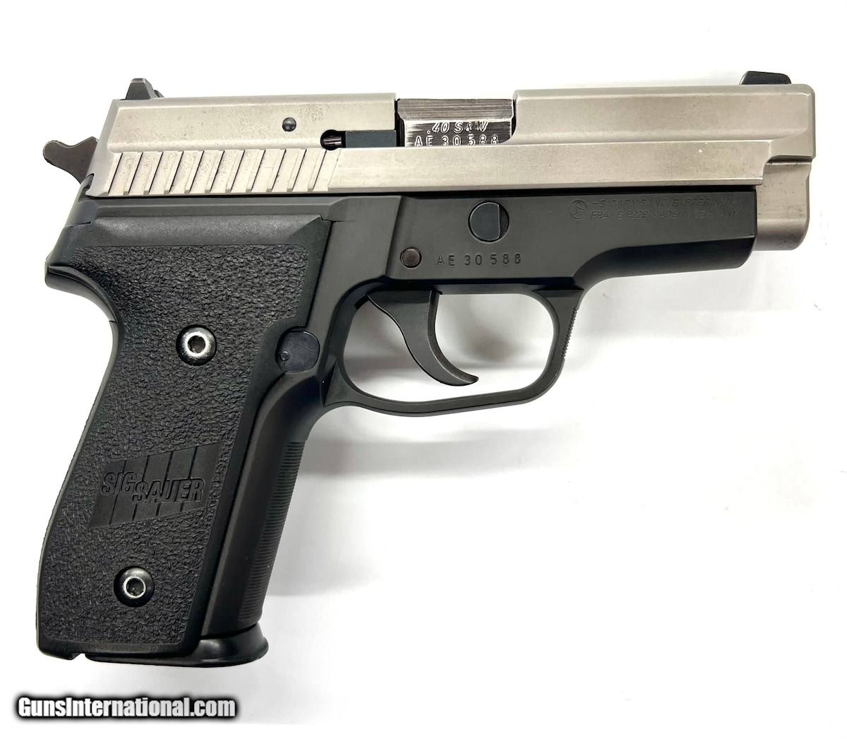 SIG SAUER P229 .40 CALIBER