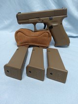 GLOCK 19 G19x FDE - 2 of 5