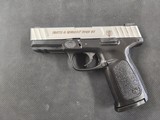 SMITH & WESSON SD 40 - 2 of 2