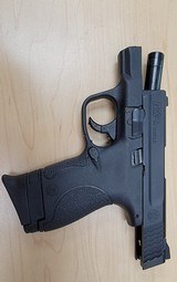 SMITH & WESSON M&P 40 SHIELD - 5 of 7