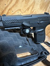 SIG SAUER P320 - 3 of 5