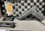 SMITH & WESSON M&P9 Stainless - 3 of 3