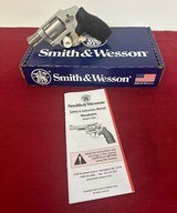 SMITH & WESSON 642-2 airweight crimson trace laser grip 163811 .38 SPL - 1 of 2