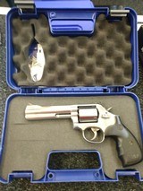 SMITH & WESSON 686 PLUS 3-5-7 MAGNUM SERIES .357 MAG - 7 of 7