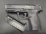 SMITH & WESSON M&P40 - 1 of 5